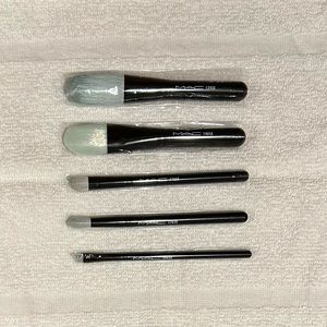 MAC X Liz Goldwyn Holiday Travel Brush Set